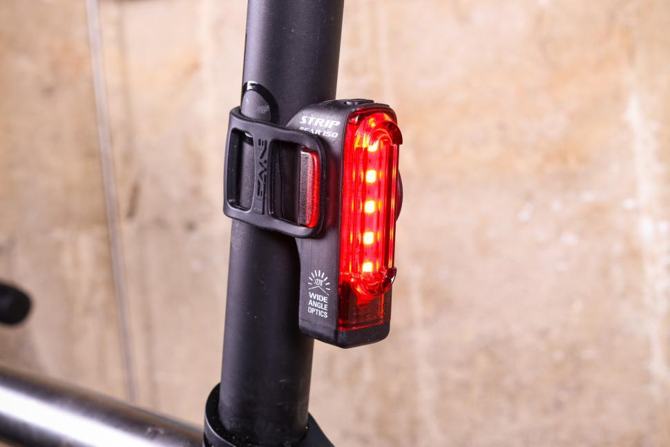 lezyne strip drive 300 rear light